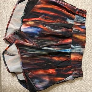 Lululemon hotty hots 4"